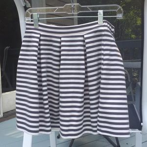 Classic striped skirt